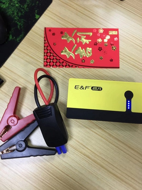 12V汽車應(yīng)急啟動電源